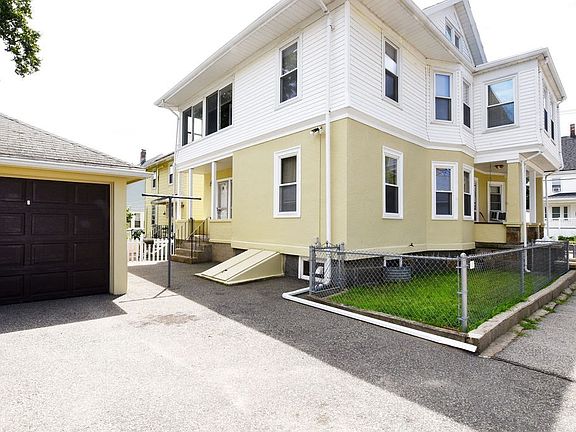 3rd image of 108 South St