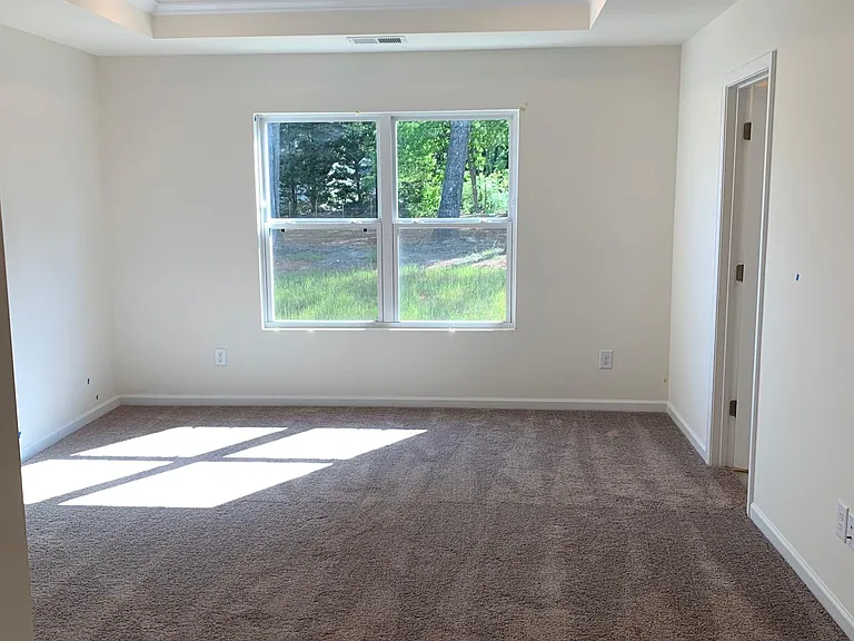 110 Quinn Rd — Photo 36