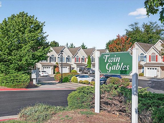 2nd image of 2455 Twin Gables Ct #2455