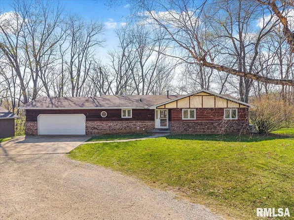 4016 W Middle Rd, Peoria, IL 61605