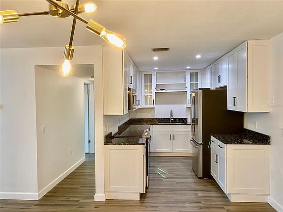 5th image of 4050 4th St N APT 217
