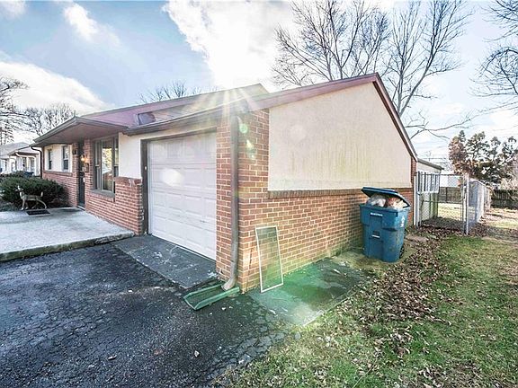 4th image of 3630 N Tiffany Dr