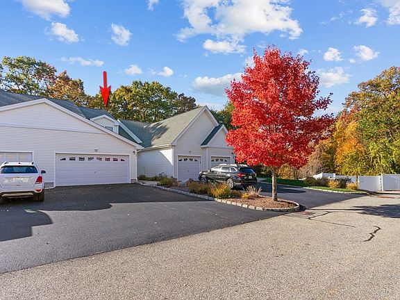 2nd image of 25 Silver Pines Blvd Suite 25