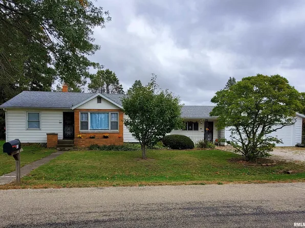 419 Sunset Dr, Le Roy, IL 61752
