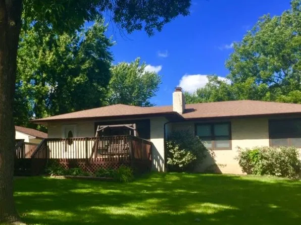 1299 Lakeview Ave, Mendota Heights, MN 55120