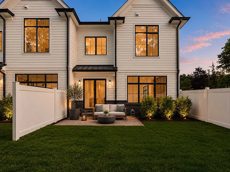 1 Feldman Ct — Photo 10