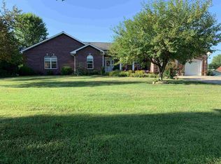 41 E 150 S, Washington, IN 47501