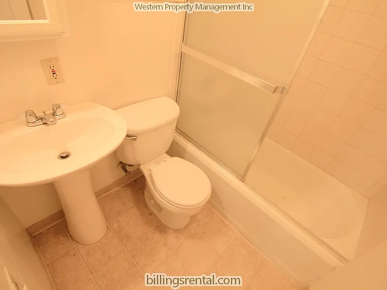 743 Wyoming Ave — Photo 5