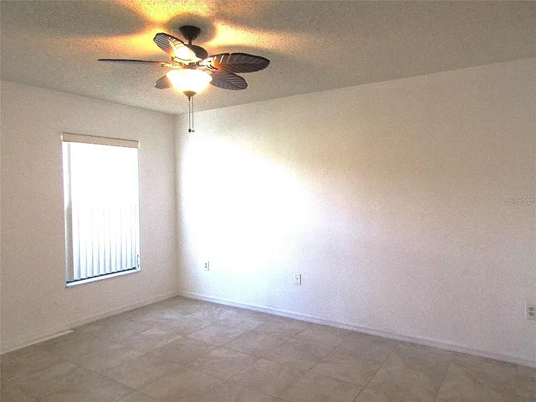 4434 Weybridge St #81 — Photo 15