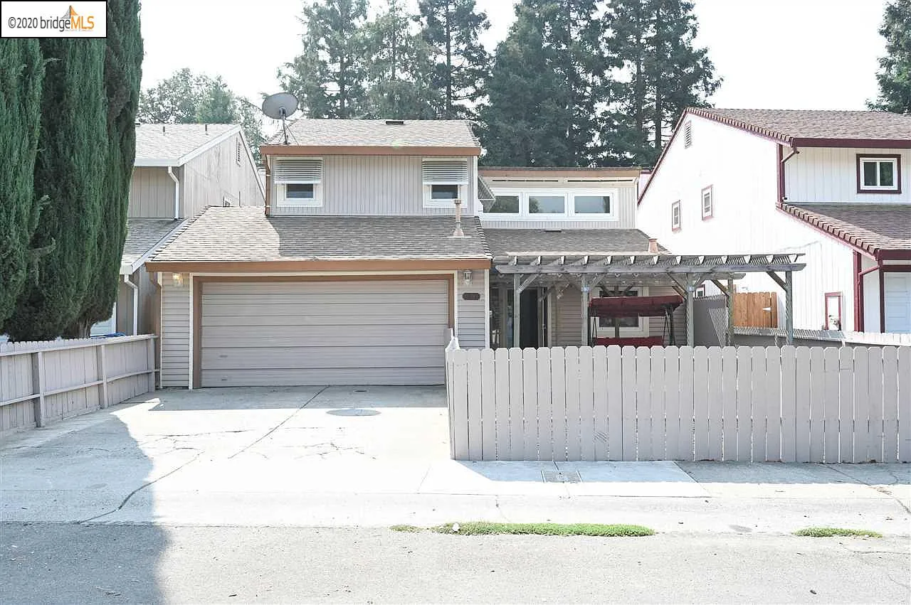 90 Saginaw Cir photo 1