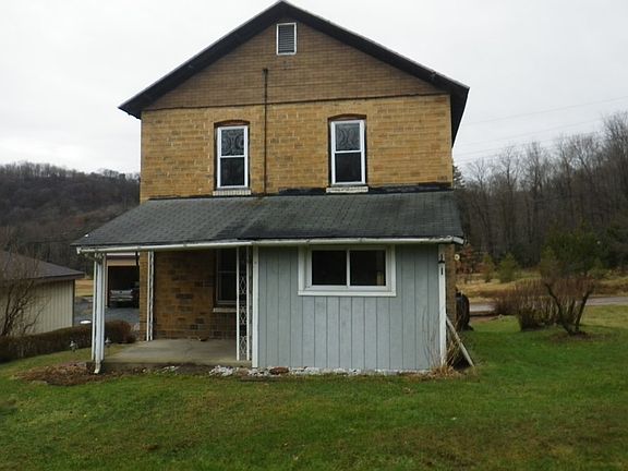 2nd image of 111 Spruce St