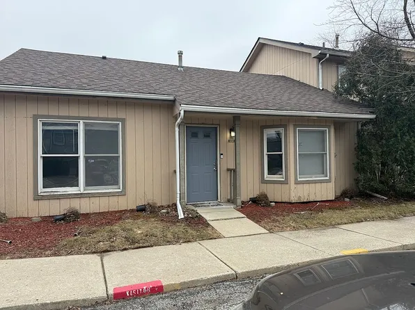 6081 Pennsylvania Dr, Merrillville, IN 46410