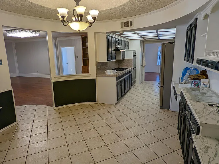 429 Sheffield Dr — Photo 9
