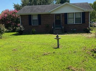 2415 17th Ave E, Springfield, TN 37172