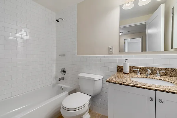 Sold by Julia B Fee Sotheby's International Realty | media 15