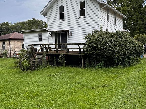 2nd image of 713 E 11th St