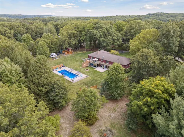 7999 Shadybrook Dr SE, Ada, MI 49301