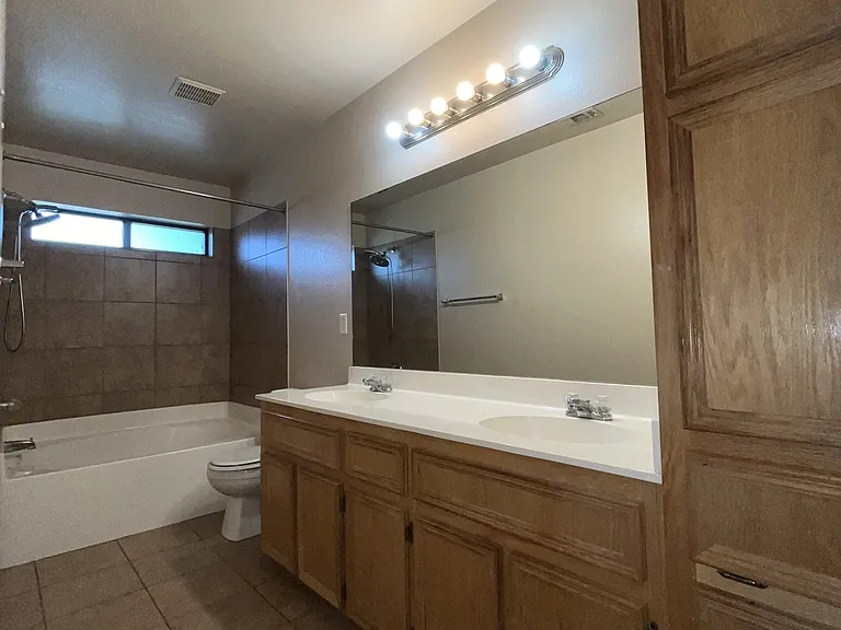 1301 Nicholas Cir #A — Photo 13