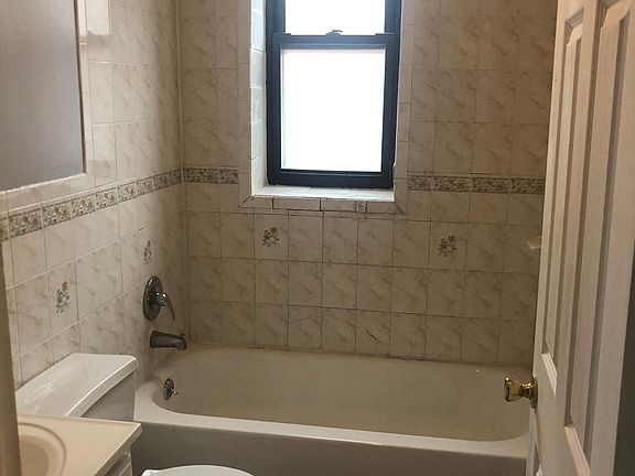 5th image of 67 N 9th St #501