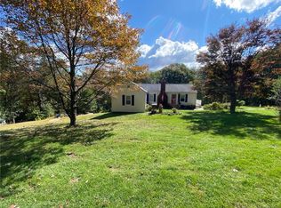 31 Leslie Dr, Mahopac, NY 10541