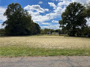 15832 Waverly St NE, Alliance, OH 44601