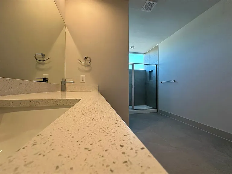 6804 Troya Ln — Photo 16