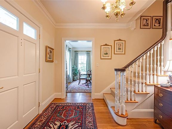 4th image of 2785 Arden Rd NW
