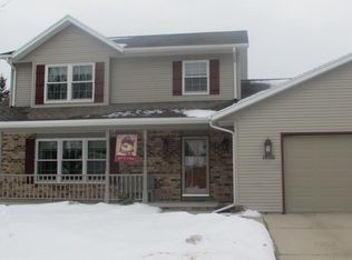 1938 Sharon Ln, Manitowoc, WI 54220