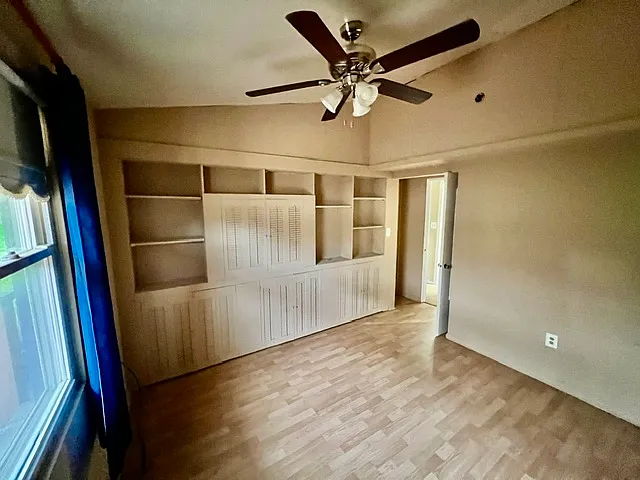 2214 Glendale Dr — Photo 13