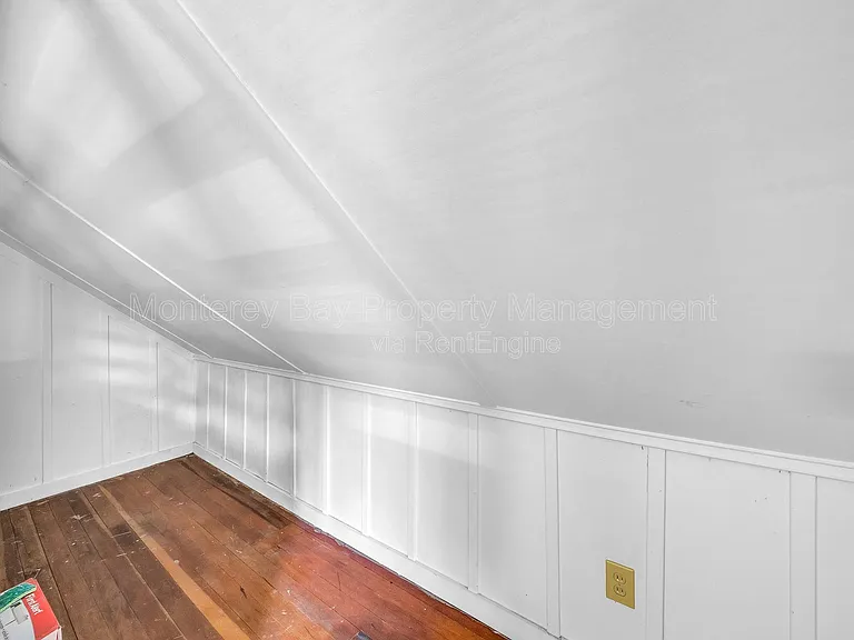 862 Short St — Photo 24