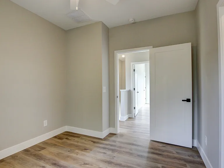 226 3rd St #226 — Photo 23
