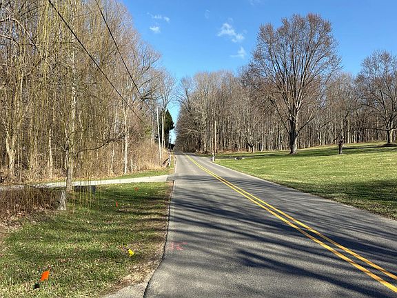 5th image of 4599 E Division Rd
