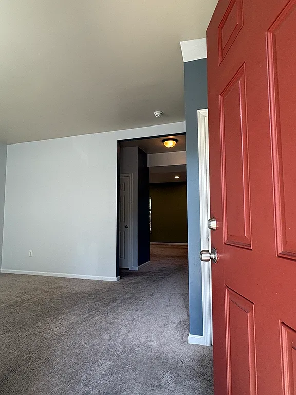 4 bed, 2.5 bath, 3124 sqft, $2,850 — Photo 2