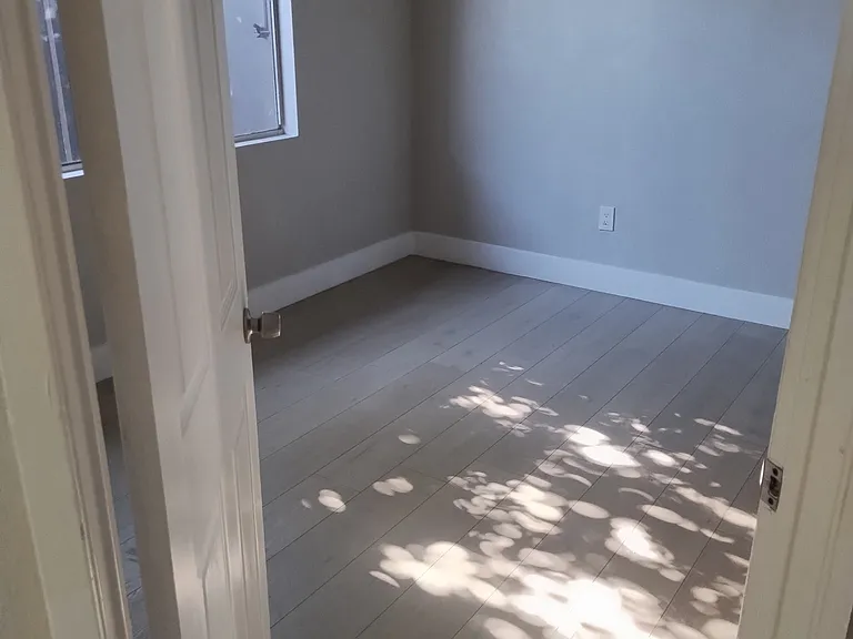 560 W Shamrock St #A — Photo 19