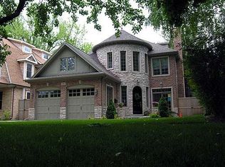 1711 Elmwood Ave, Wilmette, IL