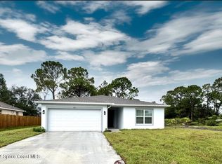 1011 Starfire St SE, Palm Bay, FL 32909