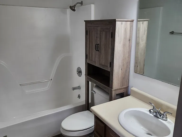 109 Wooddale St #109 — Photo 6