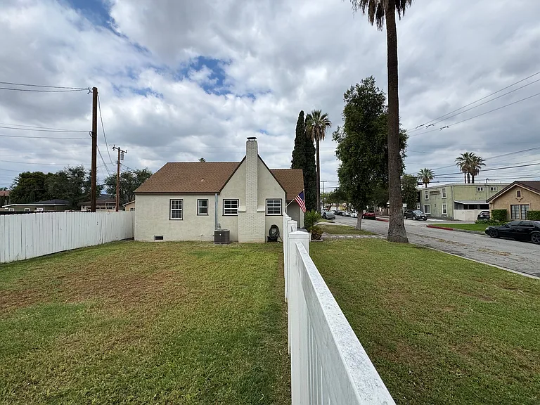 333 S 1st Ave — Photo 6