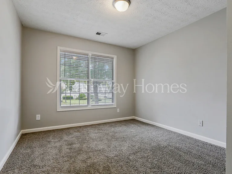 762 Bostonian Way — Photo 16