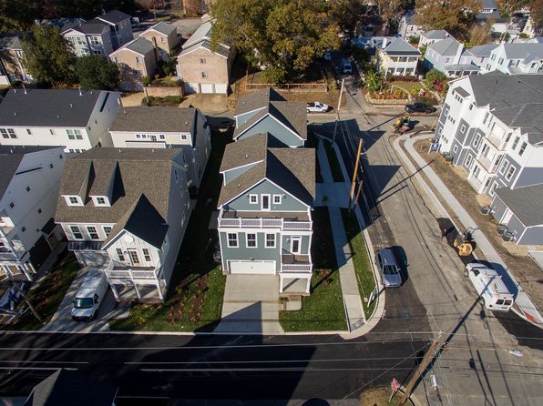 virginia-beach-virginia-402647318 picture