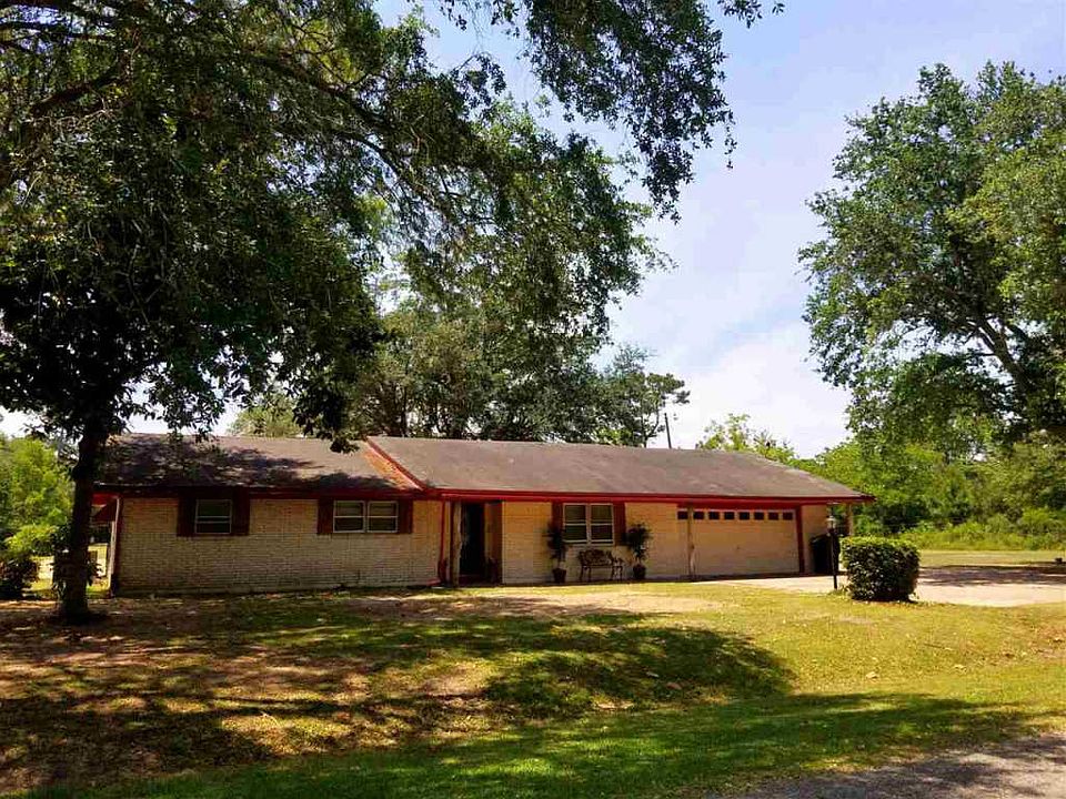 1st image of 17922 Magnolia Dr