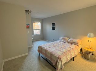 1017 11th Ave SW #211, Calgary, AB T2R0G1