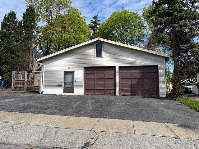 1st image of 168 Avis St