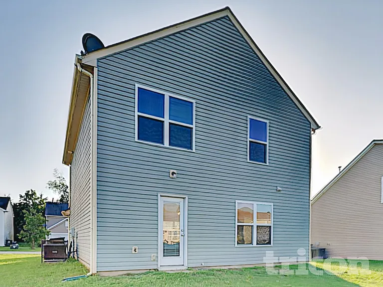 576 Gentle Breeze Ln — Photo 17