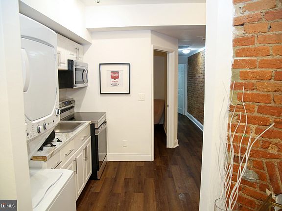 3rd image of 1345 1st St NW Floor 1