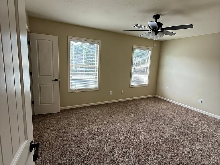 Cobblestone Park Townhomes — Photo 10