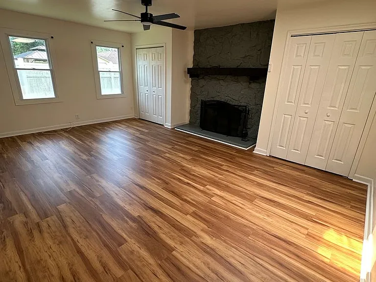 26 Newport Ln — Photo 6