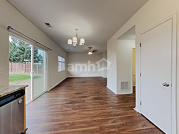 5th image of 13812 E 104th Pl
