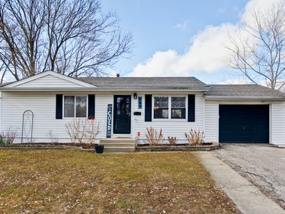 689 Laurel Ave, Wauconda, IL, 60084