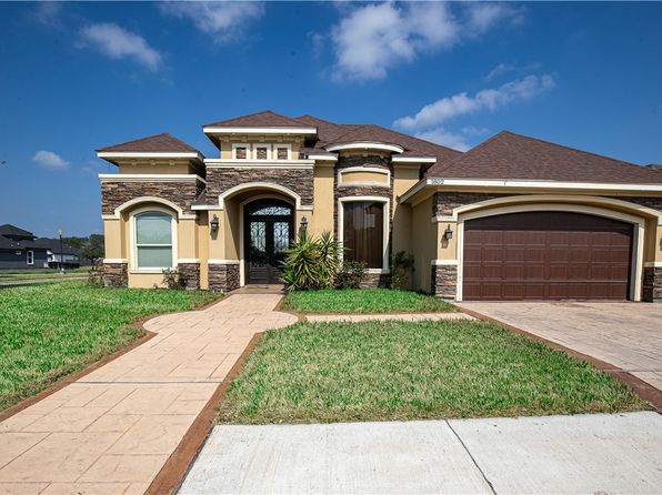 1802 The Park Dr, Kingsville, TX 78363